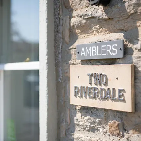 Amblers At Two Riverdale Σπίτι διακοπών Bainbridge